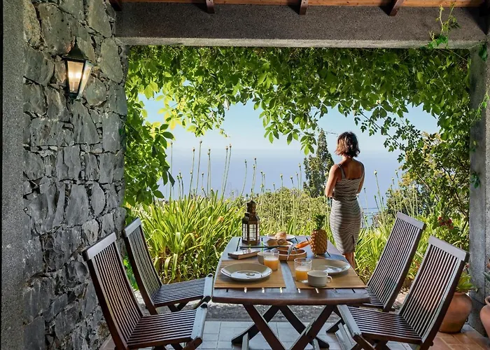 Quinta Devonia By An Island Apart